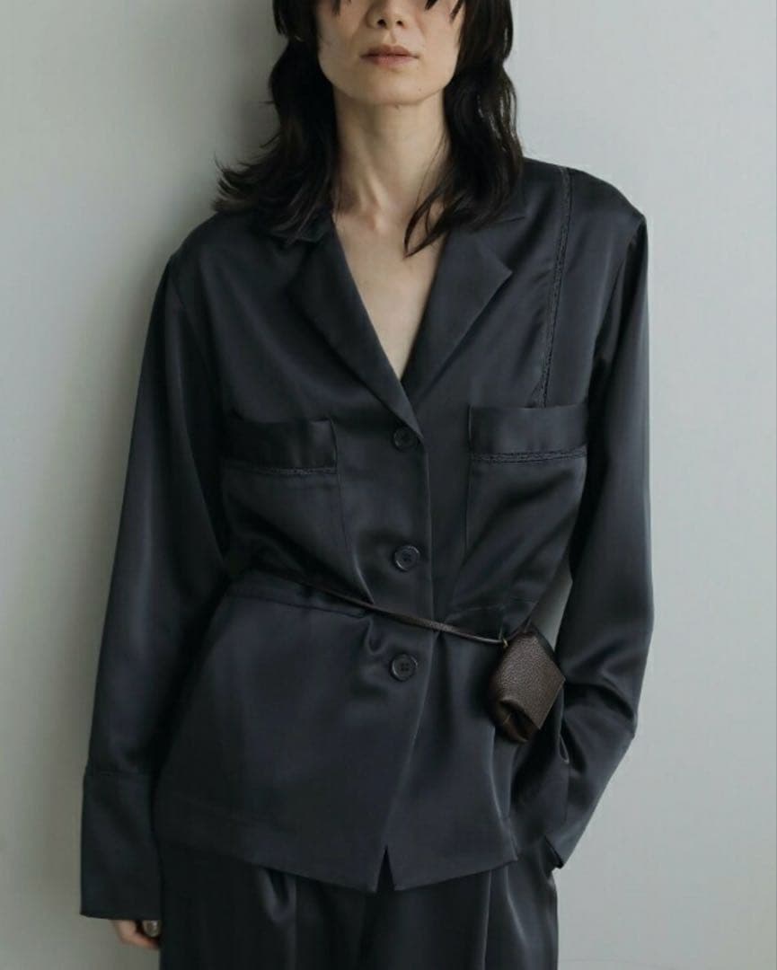anuke アンヌーク Satin Tailored Shirtsセットアップ