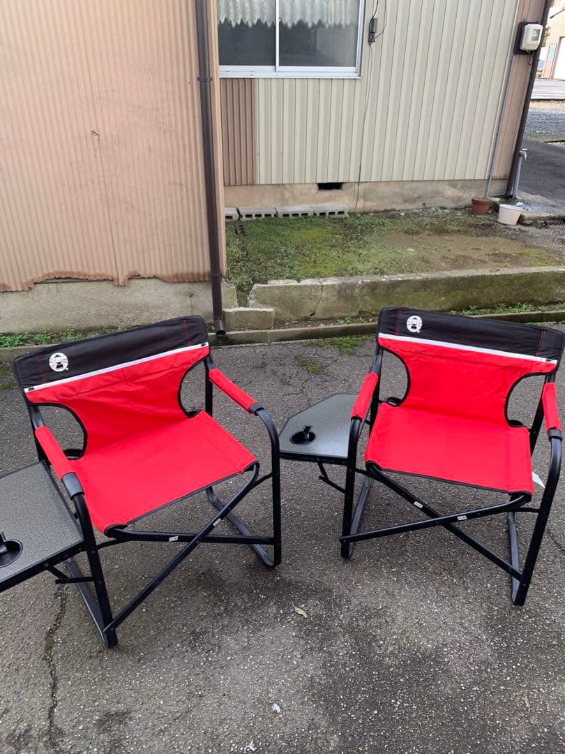 折りたたみ椅子 赤と黒 カップホルダー付き