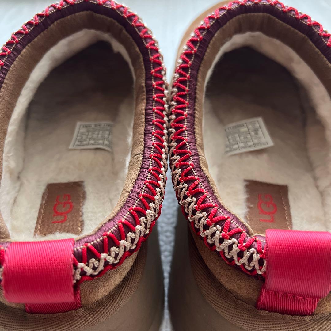 靴 UGG Tazz II 23cm
