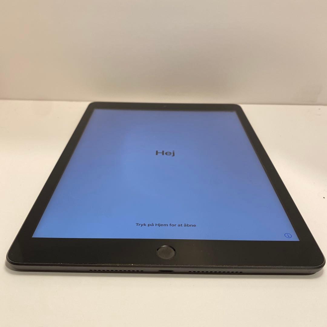 Apple iPad （ 第7世代 ） スペースグレー 本体　32G