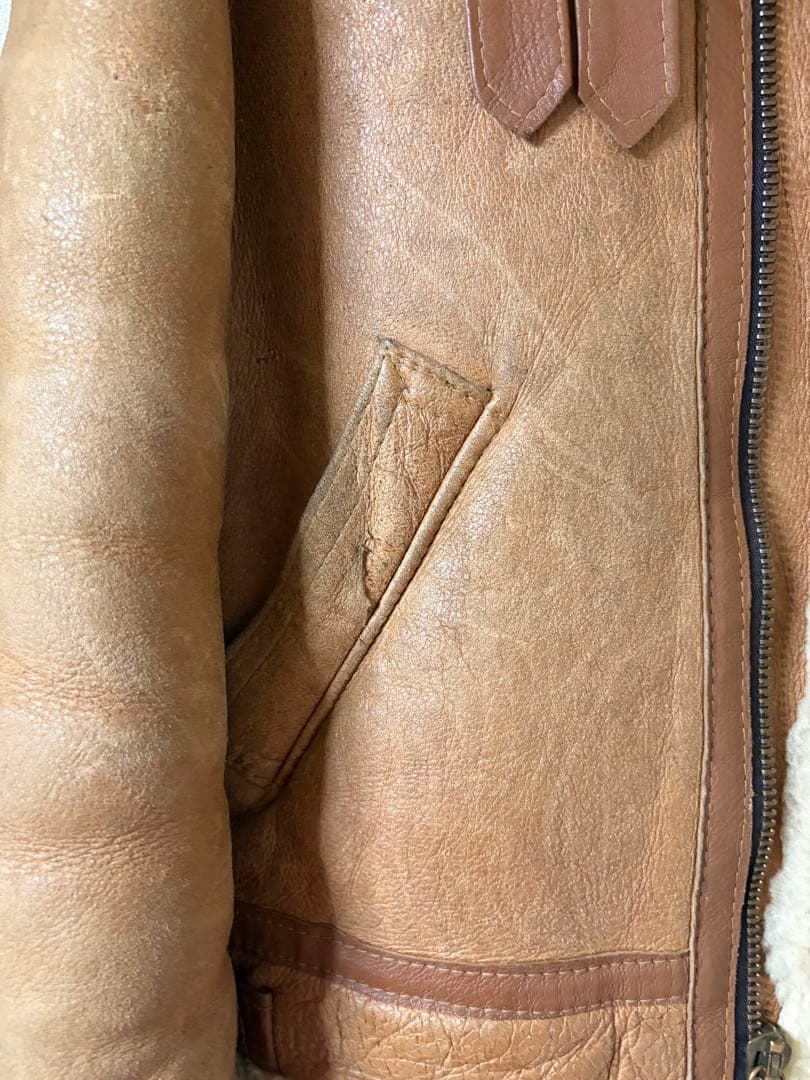 レアカラーSchott ショット B-3 リアルムートン フライトジャケット