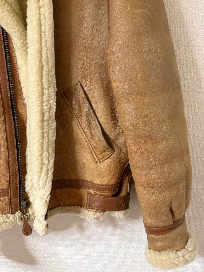 レアカラーSchott ショット B-3 リアルムートン フライトジャケット