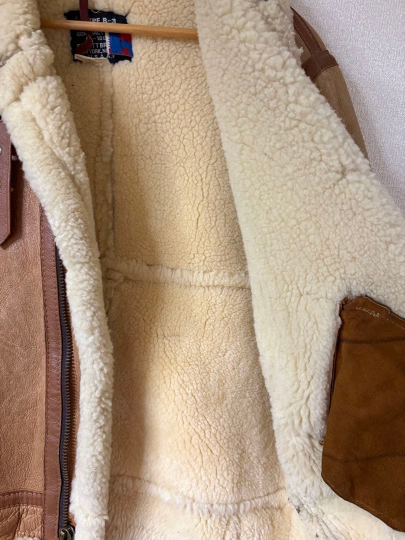 レアカラーSchott ショット B-3 リアルムートン フライトジャケット