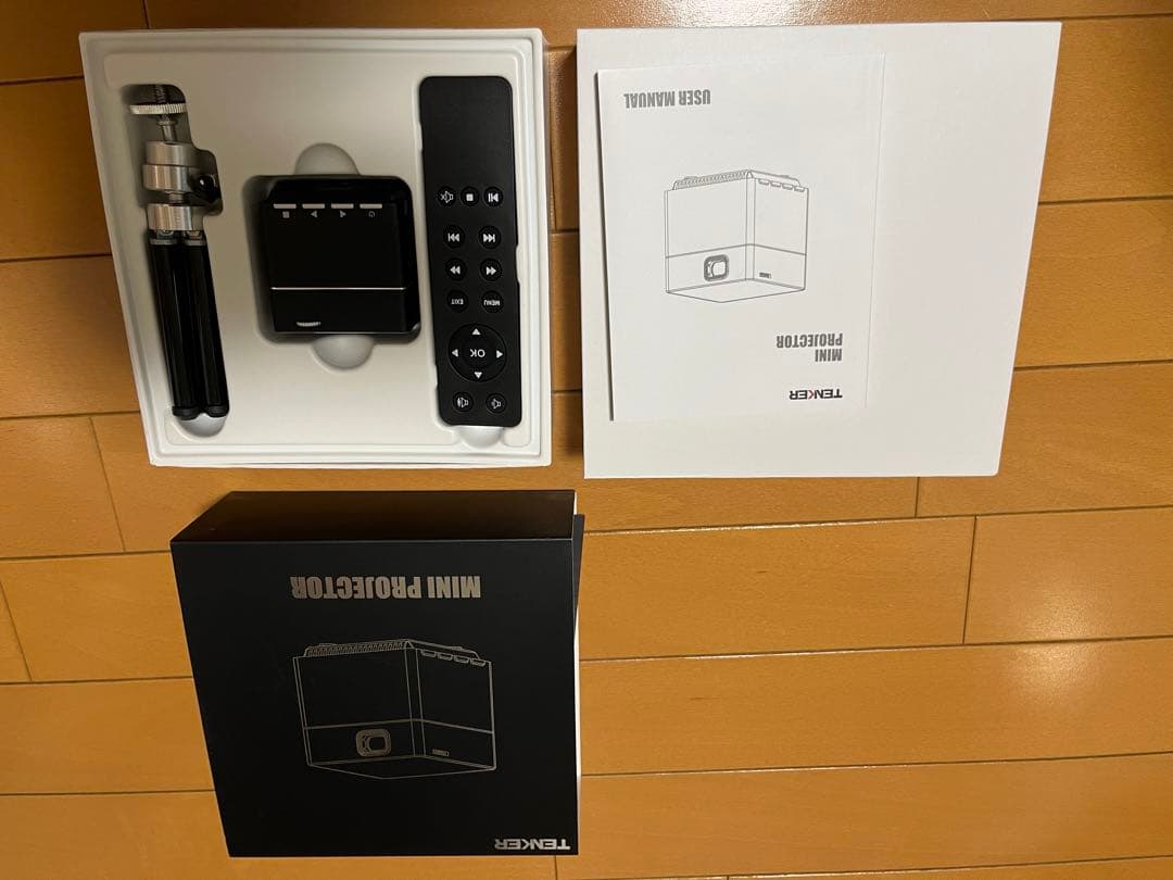 プロジェクター　超小型　TENKER テンカー iPhone使用可