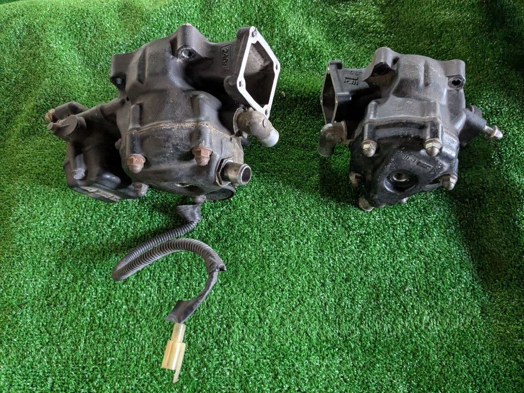 し*ん様 NS250R 用　シリンダー、シリンダーヘッド等　　管理C5