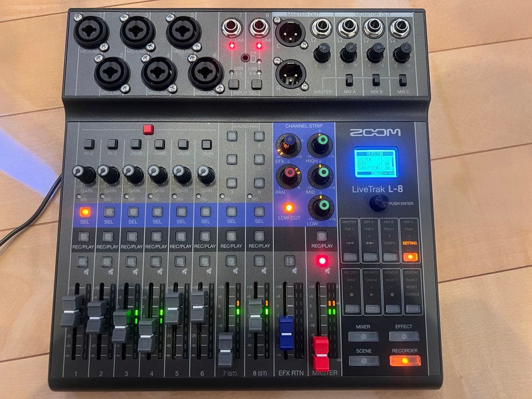 ZOOM LiveTrak L-8 デジタルミキサー zoom L8
