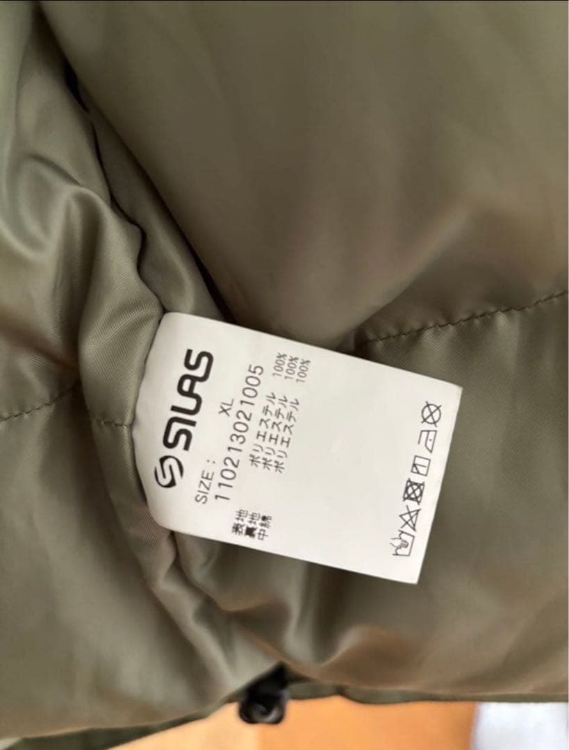 サイラス　ダウンジャケット