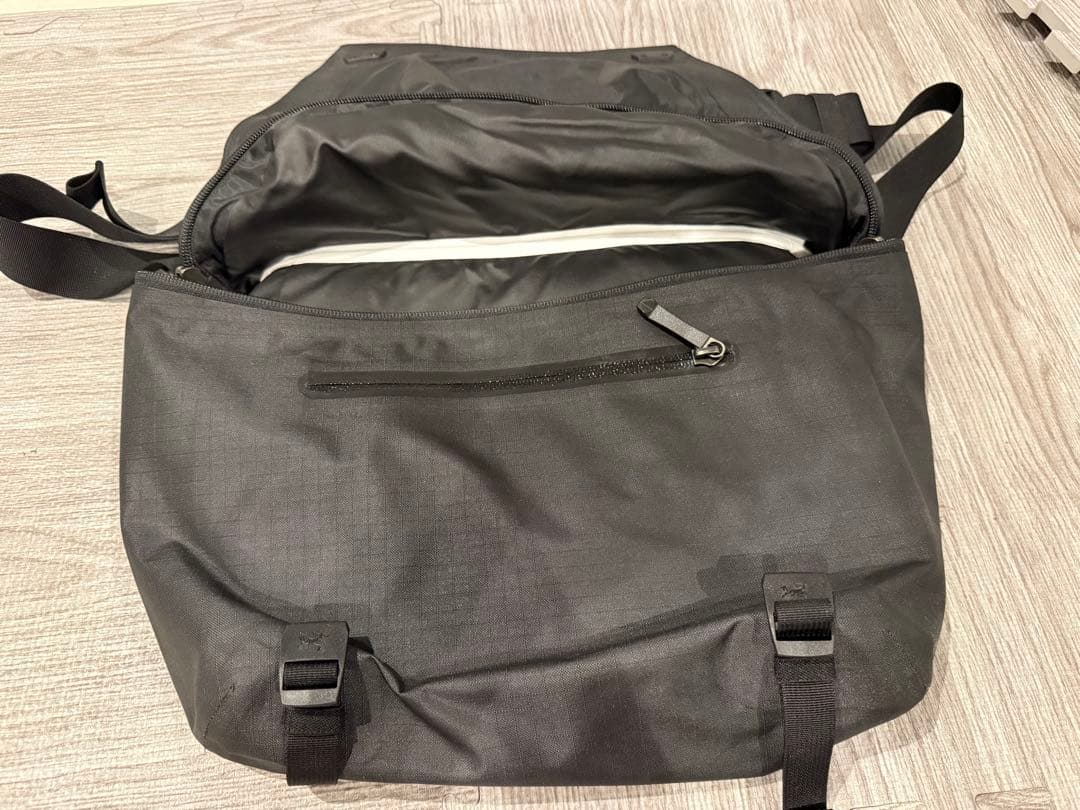 アークテリクス Granville 10 Courier Bag