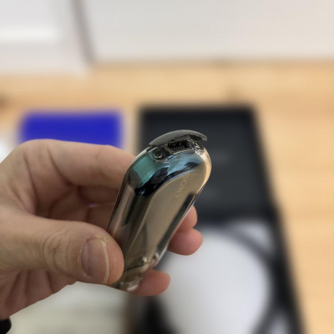 ひろ　箱無し送付SONY WALKMAN NW A605 再生確認済み