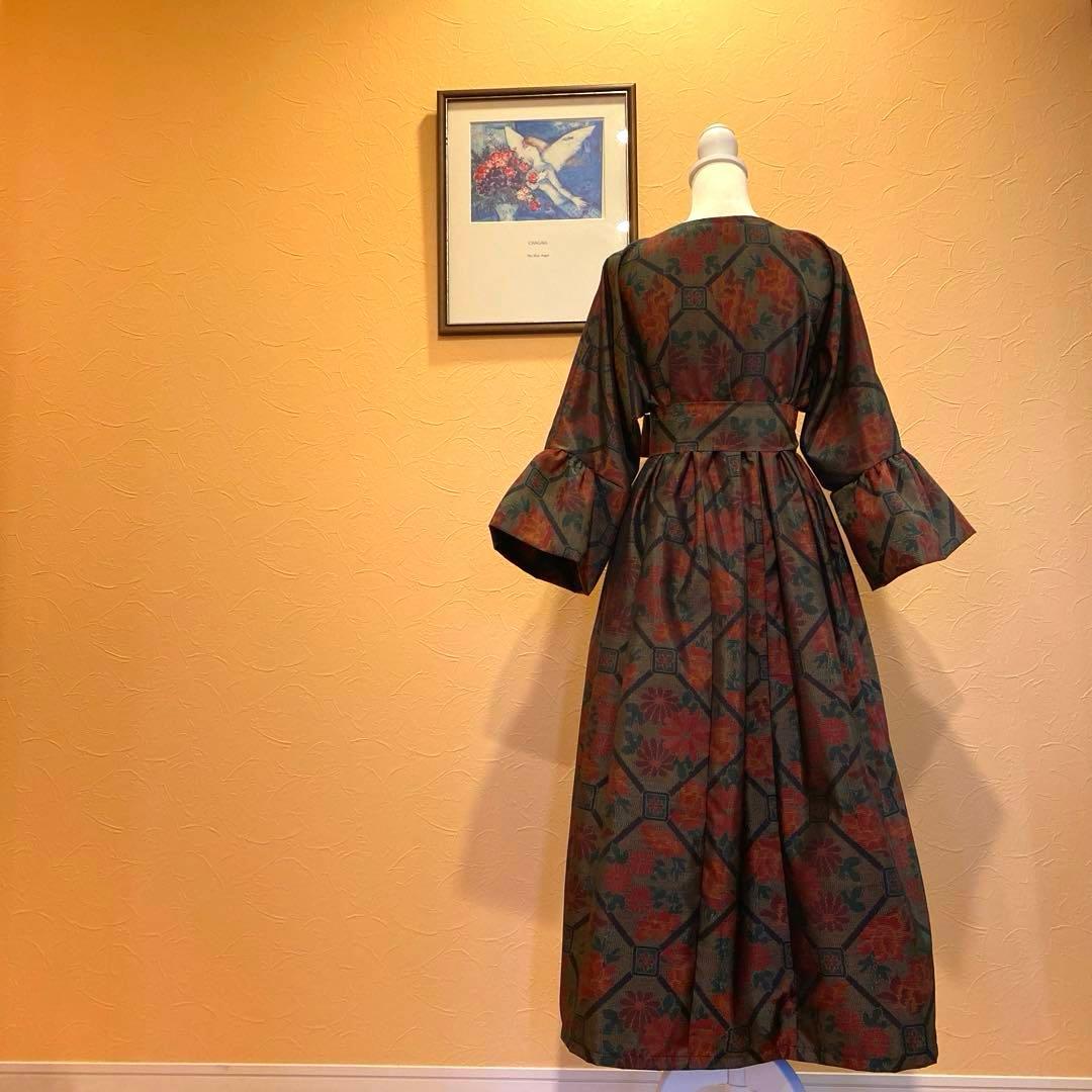 着物リメイク　大島紬ファッション　フリル袖のギャザーワンピース　マキシ丈