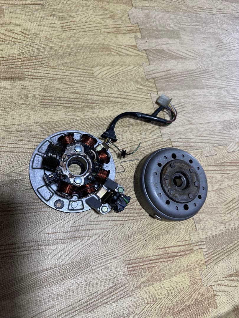 DENSO 12V ジェネレーター