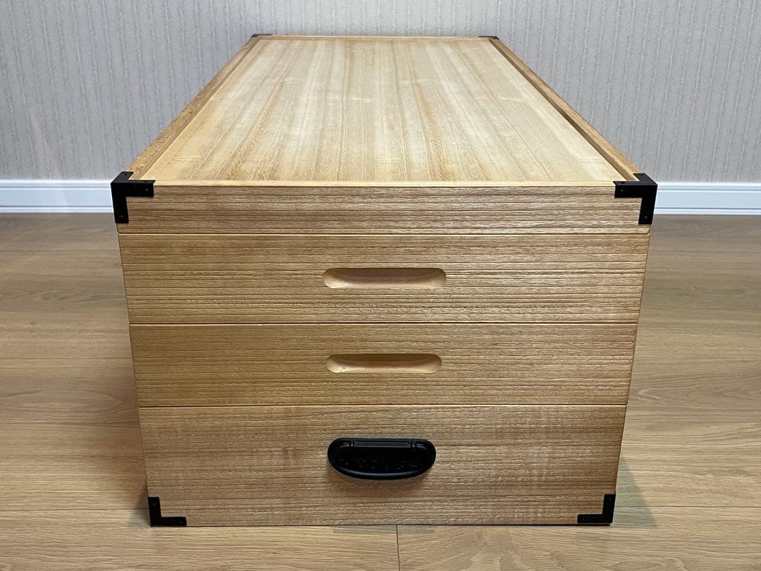 美品★桐の衣装箱　着物・和服・衣装　桐ダンス3段　昭和レトロ