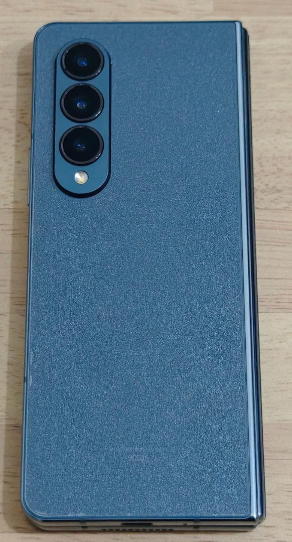 Samsung Galaxy Z Fold 4 本体 au SCG16