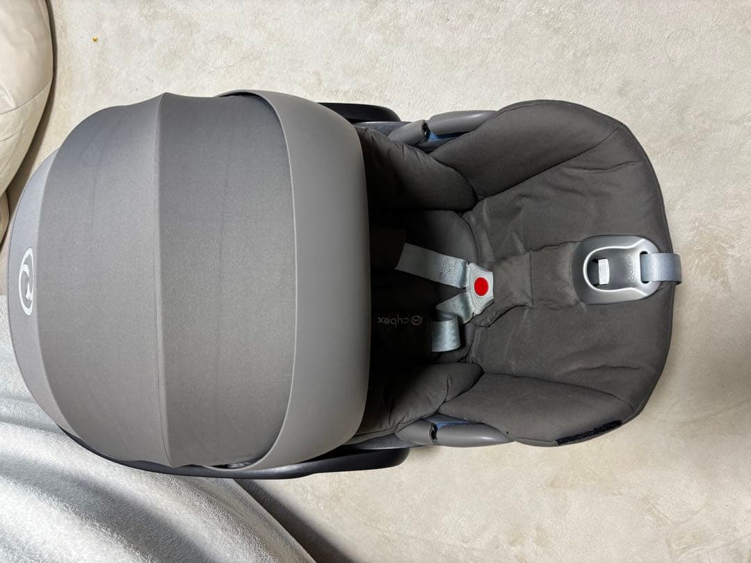 【セット販売】サイベックス Cloud Z i-Size ベビーシート、ベースZ