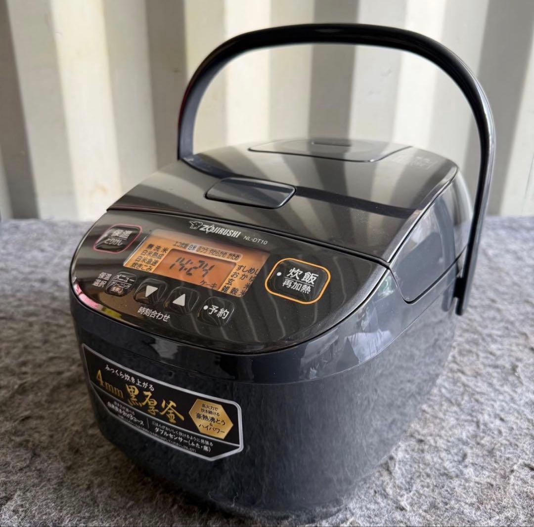 美品✨ 2025年製　象印　ZOJIRUSHI 炊飯器　マイコン炊飯ジャー