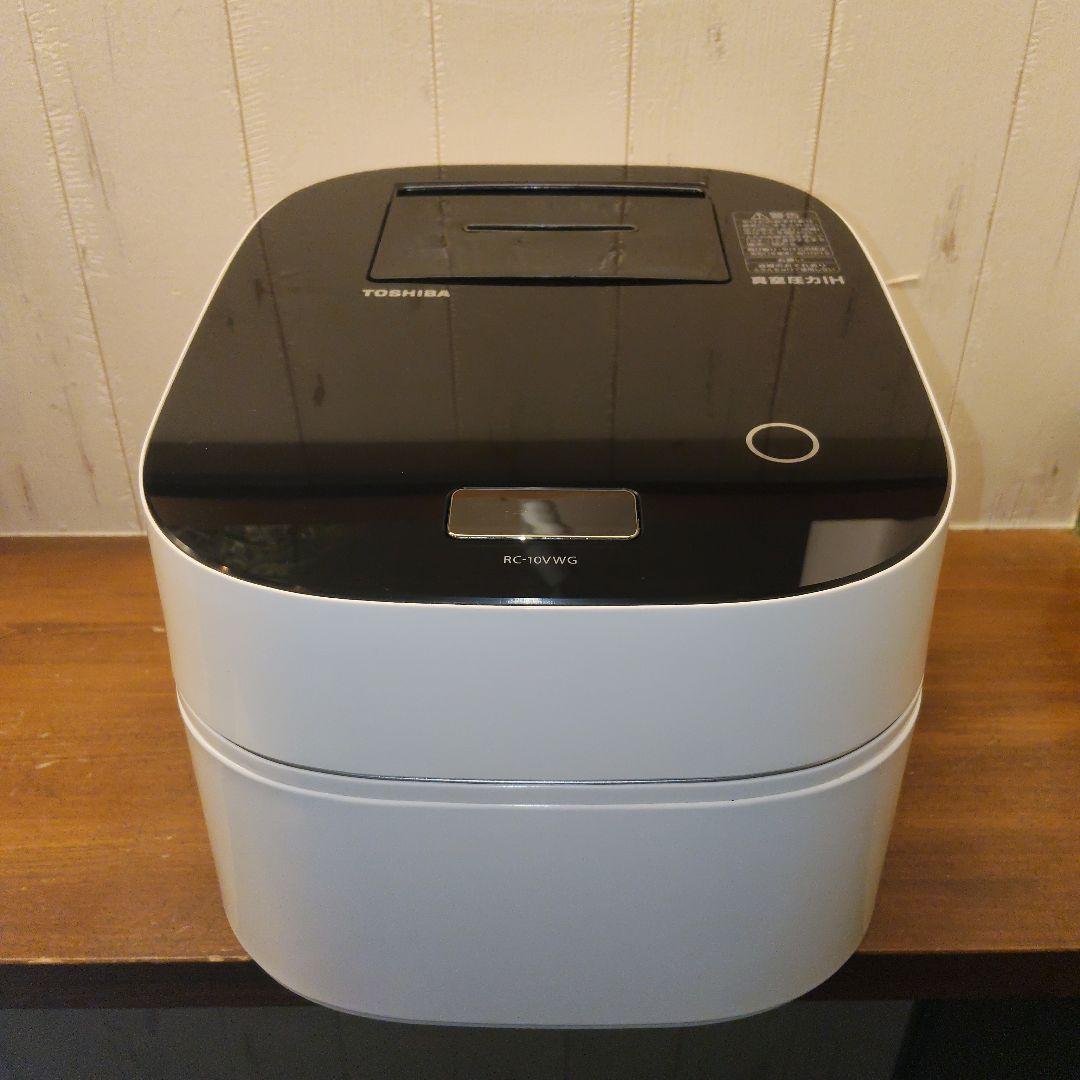 【美品】TOSHIBA 炊飯器 RC-10VWG