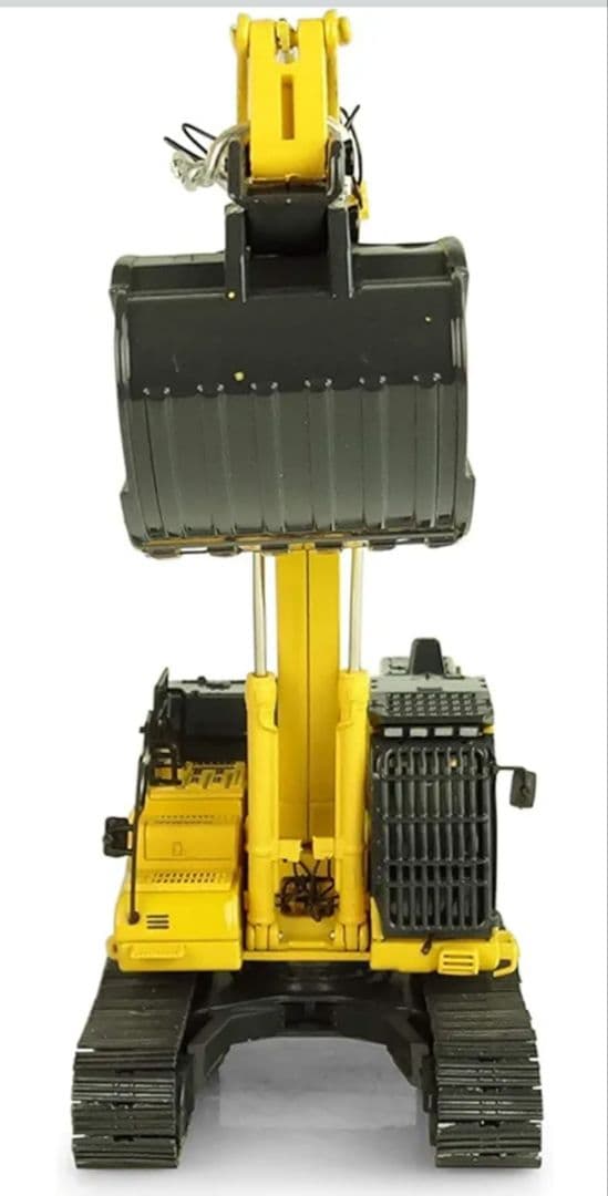 ミニカー Komatsu PC490LC-11 Univrsal Hobbies 1/50