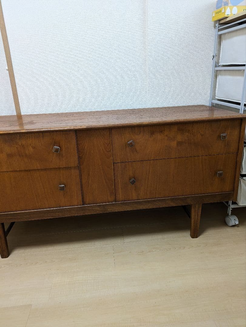 連休値下げ　英国ヴィンテージ　サイドボード　アンティーク家具 北欧家具