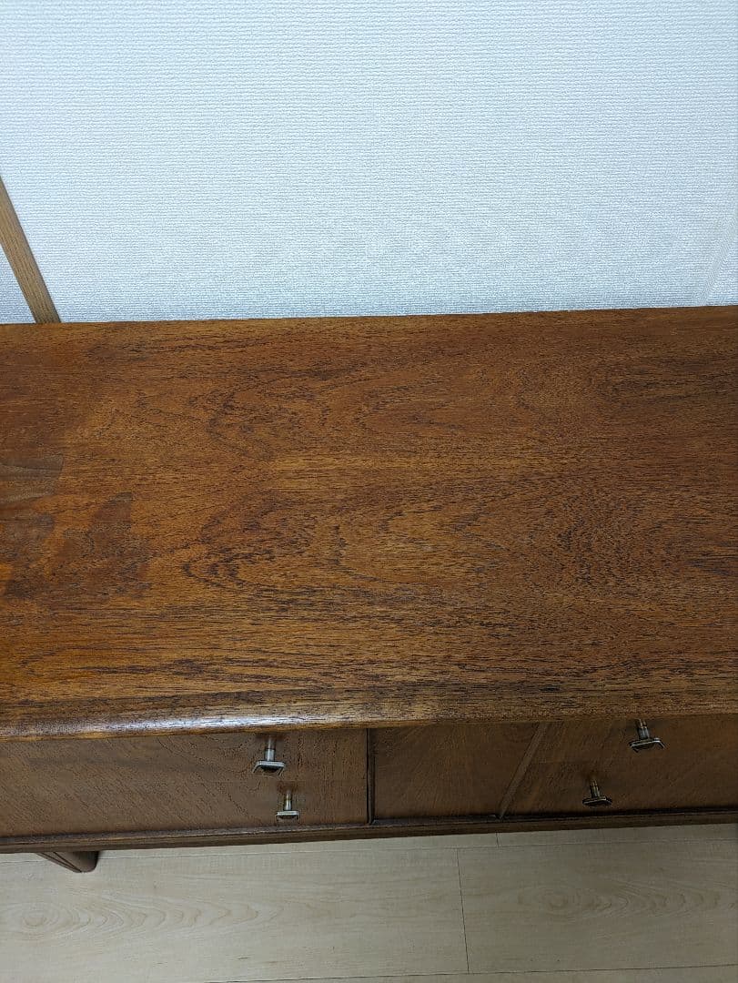 連休値下げ　英国ヴィンテージ　サイドボード　アンティーク家具 北欧家具