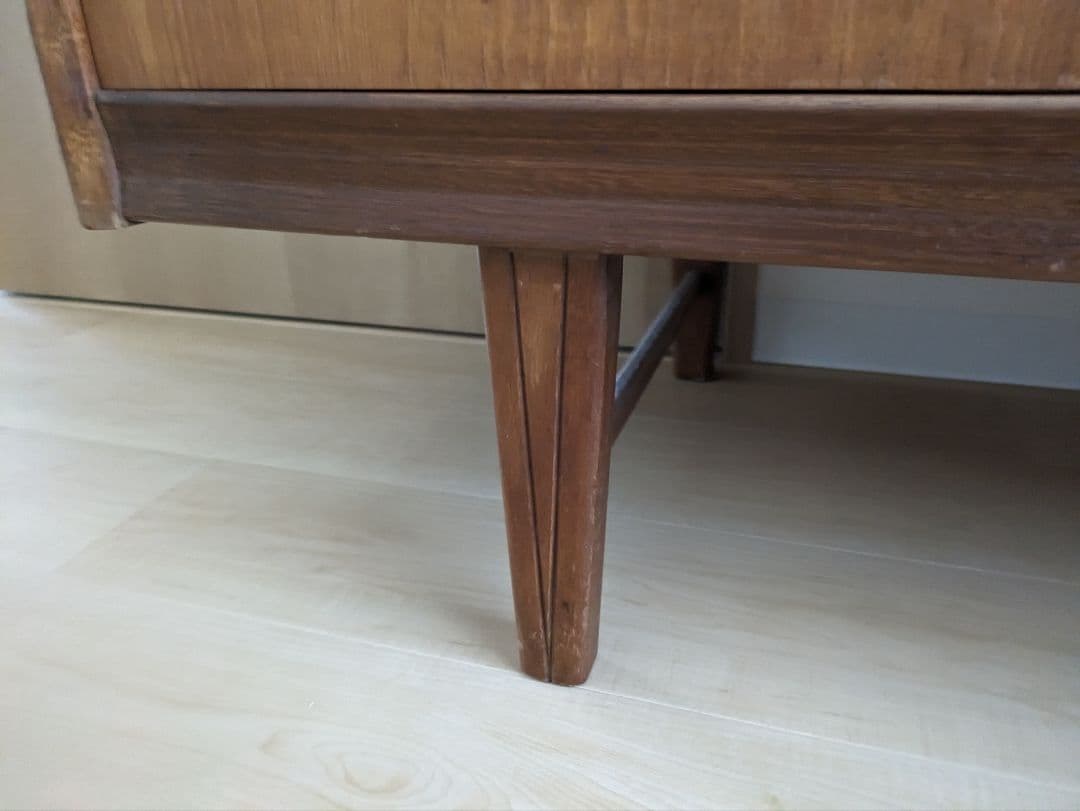 連休値下げ　英国ヴィンテージ　サイドボード　アンティーク家具 北欧家具