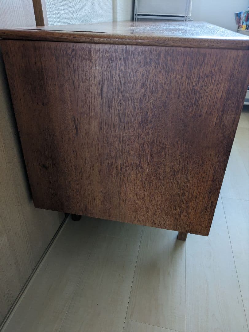 連休値下げ　英国ヴィンテージ　サイドボード　アンティーク家具 北欧家具