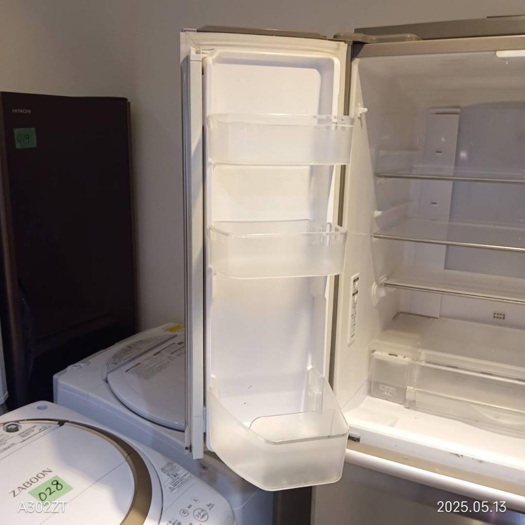 A511★送料設置無料　東京　神奈川限定配送 日立大型冷蔵庫　395L