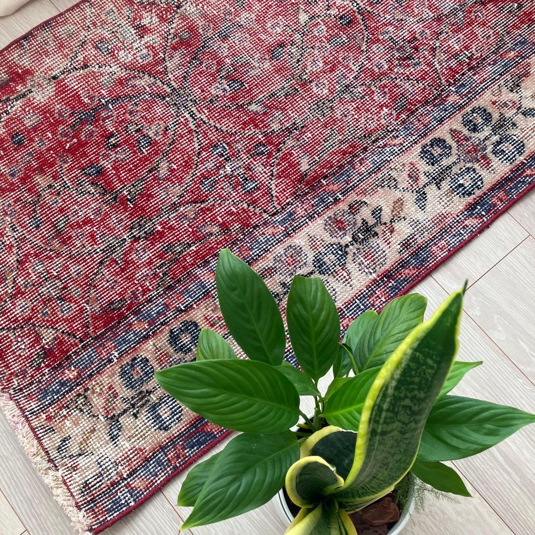 レッド64×222フローラル　ミルキー　ランナー　ロング　トルコヴィンテージラグ