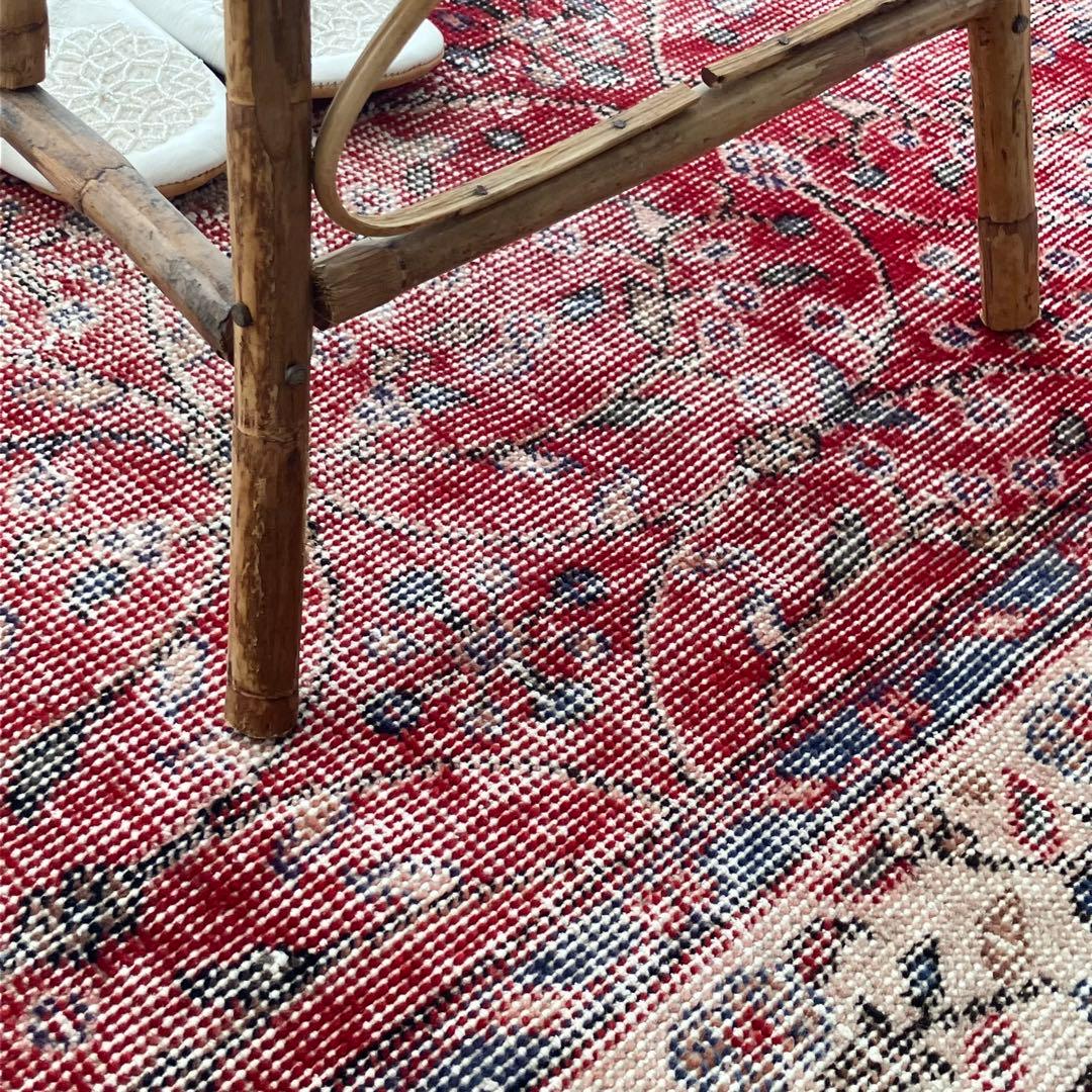 レッド64×222フローラル　ミルキー　ランナー　ロング　トルコヴィンテージラグ