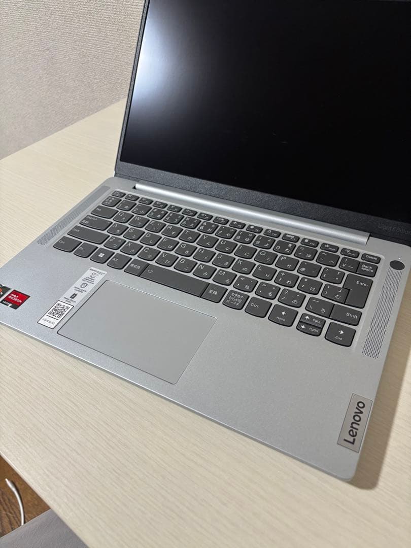 【ほぼ未使用！】Lenovo IdeaPad Slim 5 Light