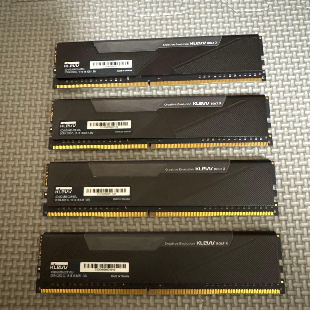 KLEVV BOLT X ddr4 3200 8G 4枚