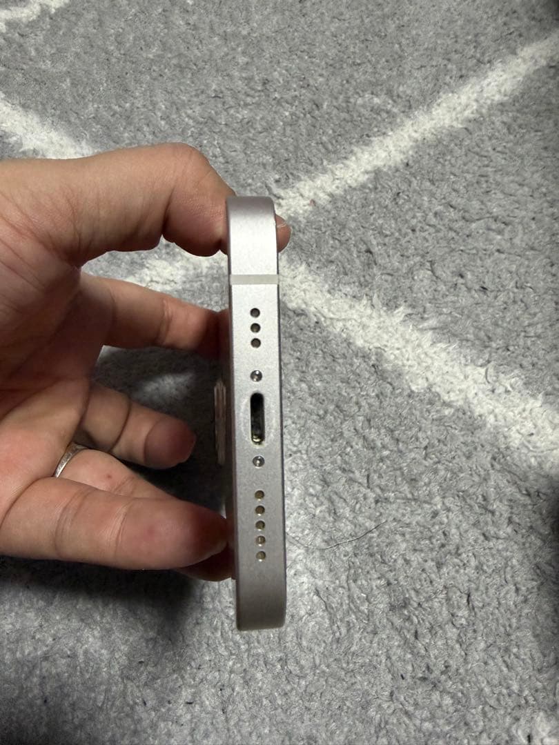 iPhone 13 スターライト 128GB SIMフリー 美品