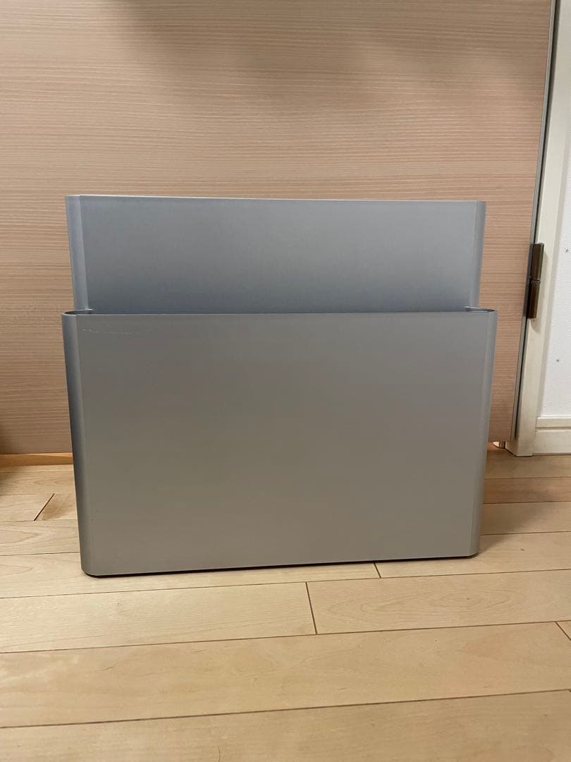 Kartell カルテル マガジンラック 4675 ポルタリビステ　シルバー