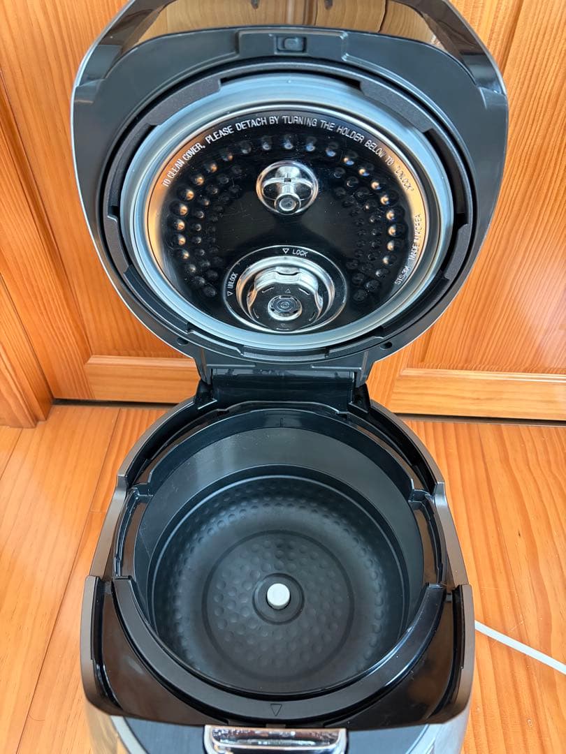 CUCKOO CHST1005F 圧力炊飯器