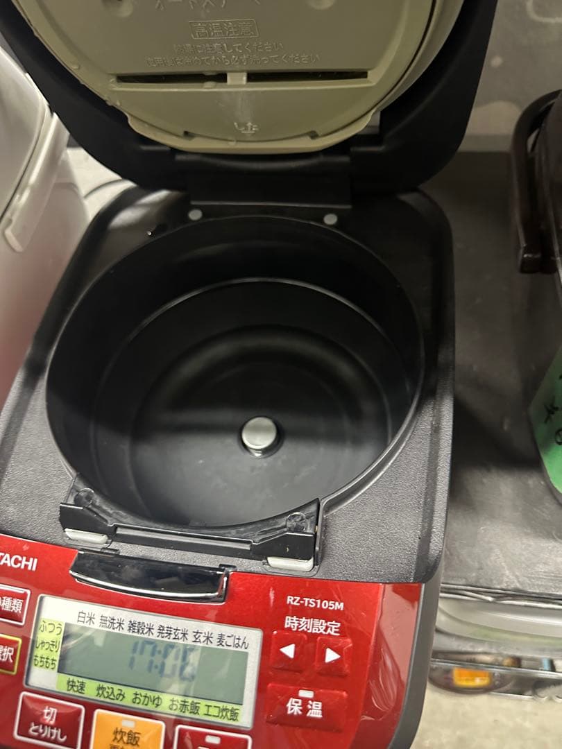 HITACHI 5.5合炊飯器