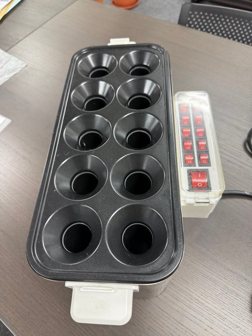 でるでる棒プロ　串焼き10チューブ　電源スイッチ、360°均等加熱ホットドッグ