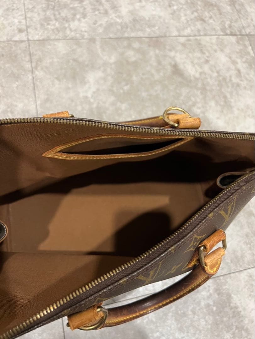 LOUIS VUITTON ルイヴィトン アルマ ハンドバッグ　モノグラム