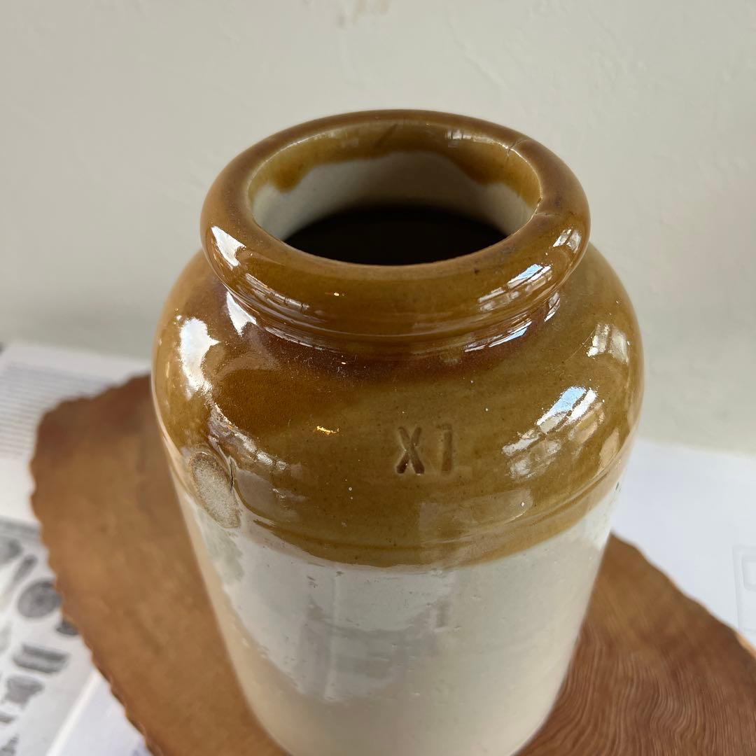 k147 英国アンティーク ストーンウェア製ジャー（ジャムポット・ボトル）保存瓶