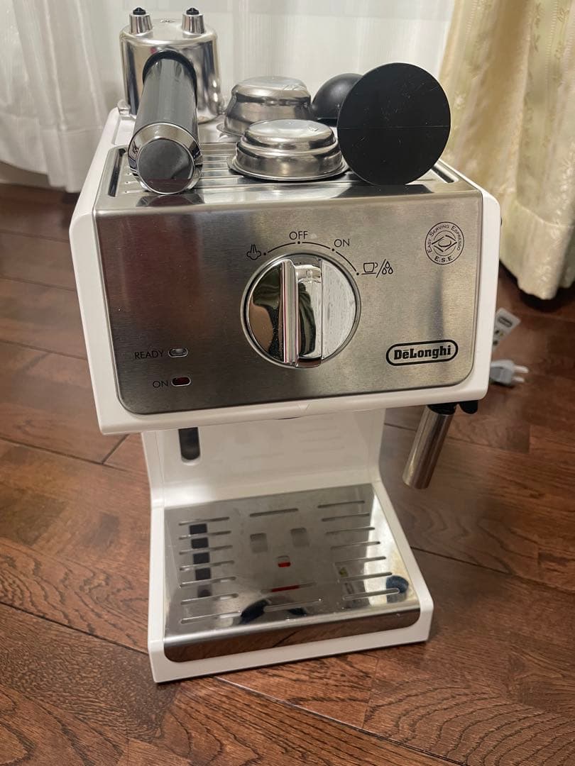 デロンギ ECP3220J-W アクティブ エスプレッソ・カプチーノメーカー