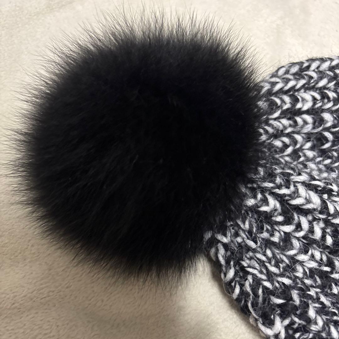 MONCLER ポンポン付きニット帽