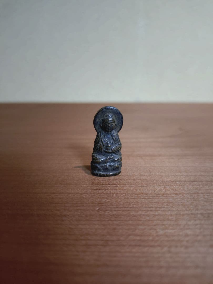 銅造 弥勒菩薩 坐像 懐中仏 旅仏 豆仏 鎧仏