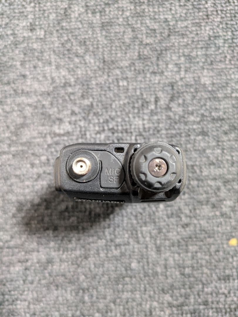 YAESU VX-3 144/430 MHz　デュアルバンドトランシーバー