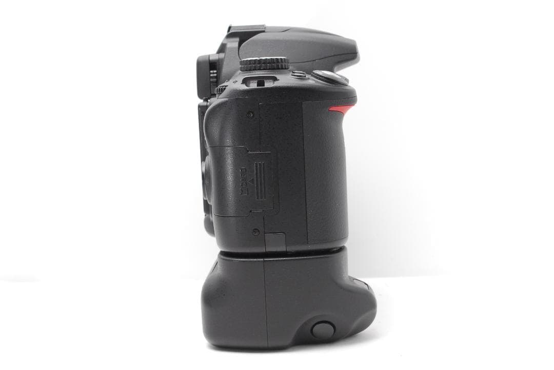 【長時間使用OK 美品】　Nikon D5000 バリアングル液晶