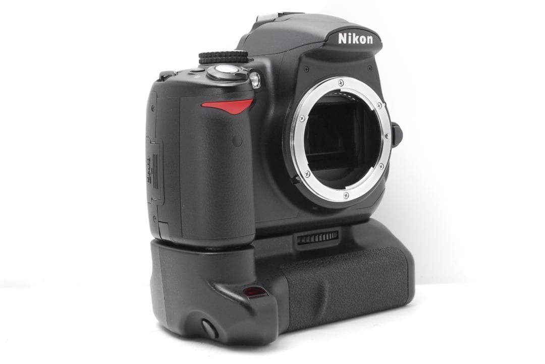 【長時間使用OK 美品】　Nikon D5000 バリアングル液晶