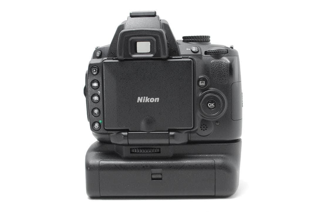 【長時間使用OK 美品】　Nikon D5000 バリアングル液晶