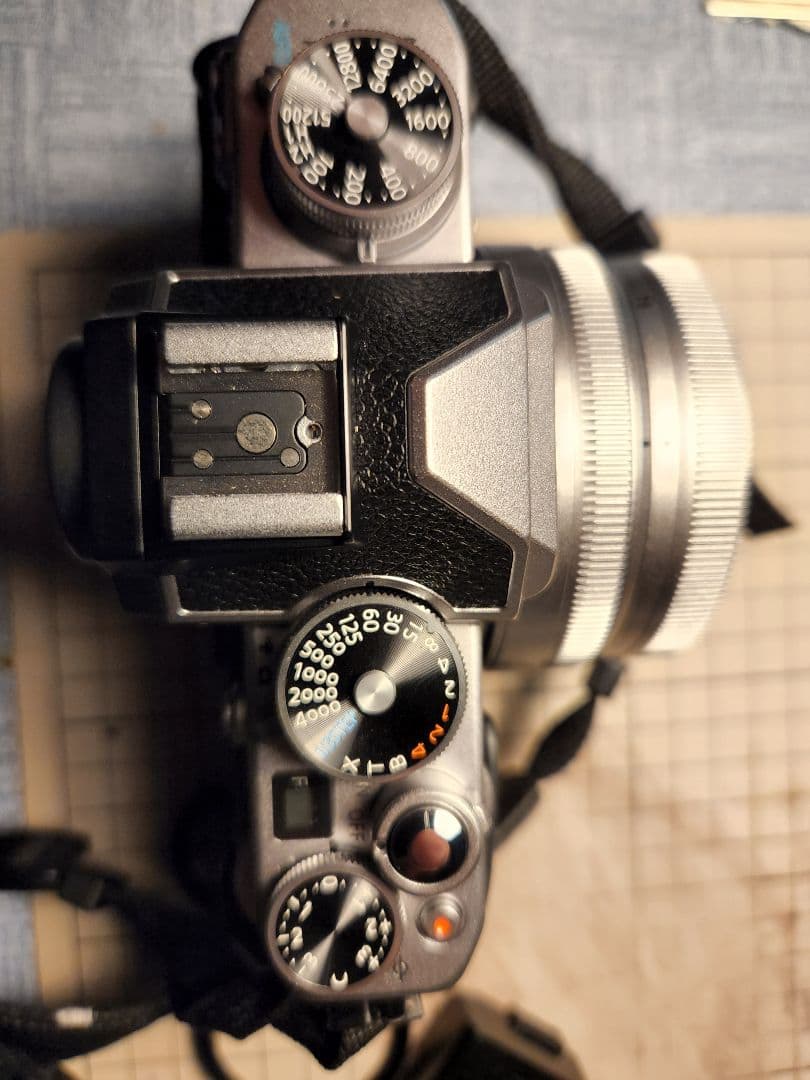 Nikon、zfc. 保湿庫保管、室内試し撮りのみ おまけつき