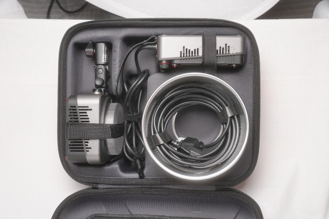 [特価]ZHIYUN MOLUS G200 収納ケース付き