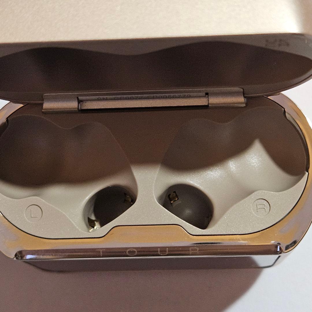 【美品】JBL TOUR PRO 3 ラテ ケースのみ 動作確認済