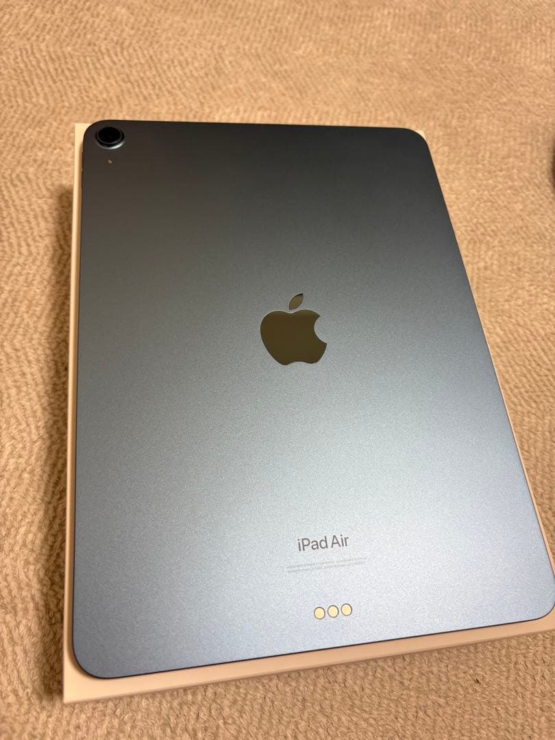 超美品！付属品多数！iPad Air 第5世代 WiFiモデル ブルー