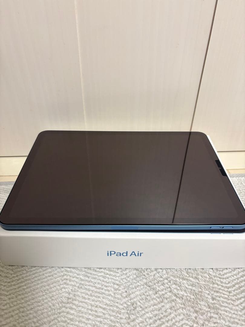 超美品！付属品多数！iPad Air 第5世代 WiFiモデル ブルー