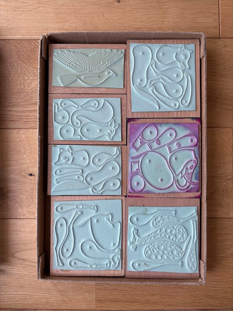 フランスアンティークスタンプ　ナタン社箱入りスタンプ7つセット